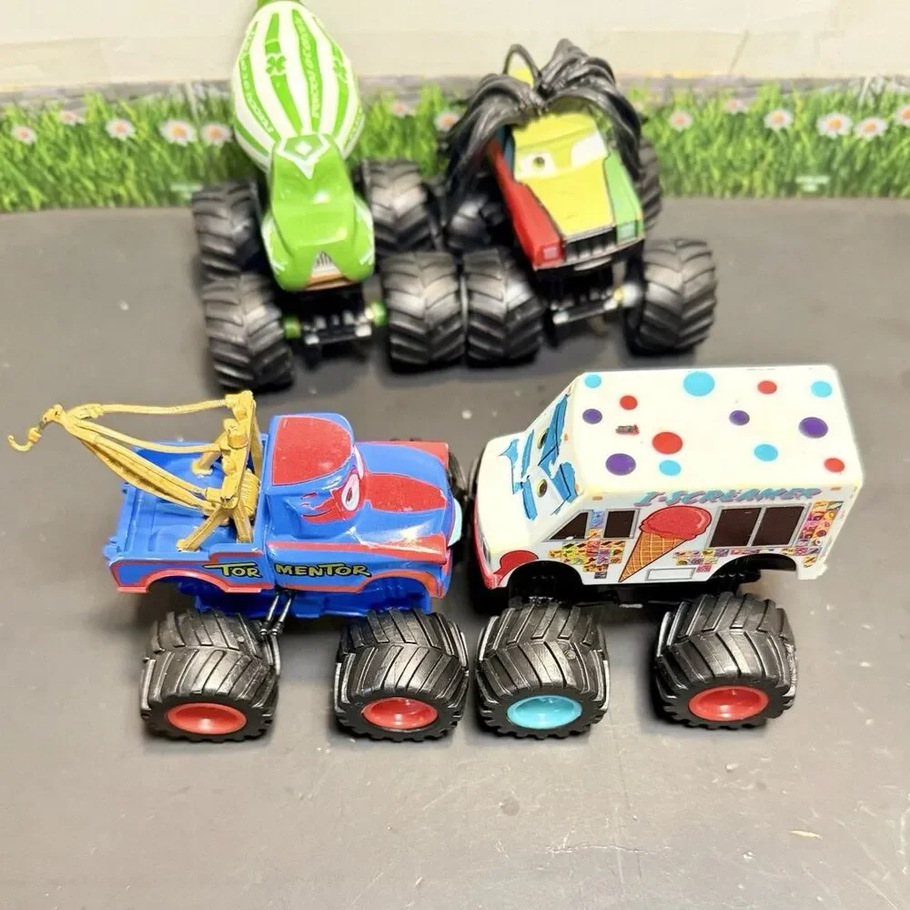 Disney Pixar Cars MONSTER TRUCK MATER PADDY I-SCREAMER Disney Store 1:43 USED